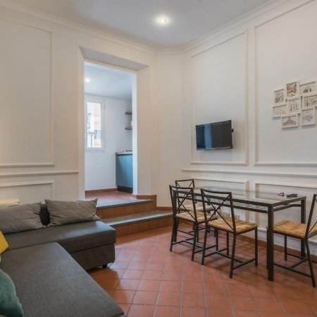 Appartamento Joivy Trevi Fountain'S Relais Roma Esterno foto